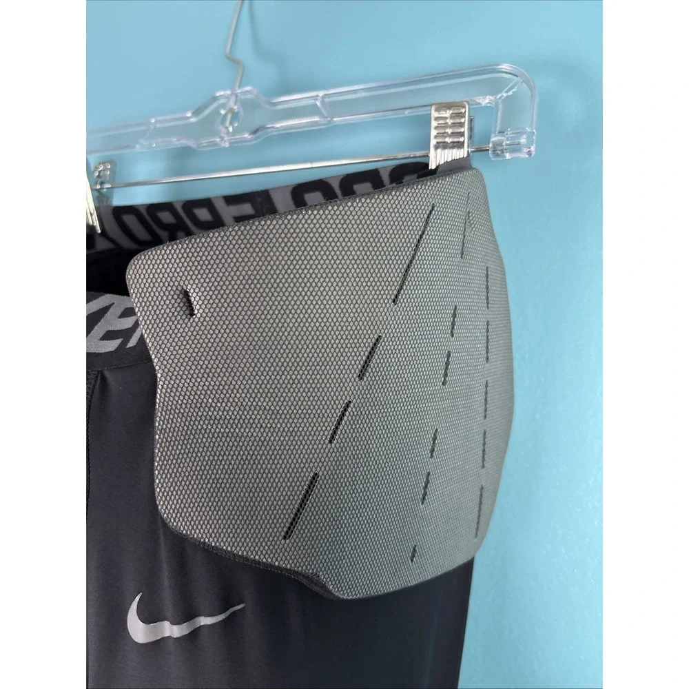 Nike Pro Combat 845718-010 Youth XL Football Pads Waist Thigh Tailbone Black